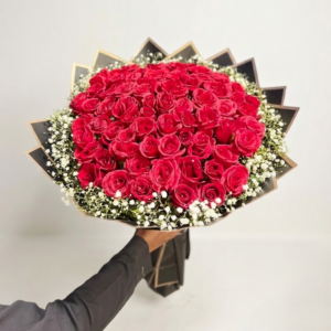 True Love 100 Roses